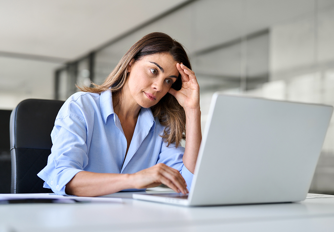 Hybrid AI & human customer journey orchestration